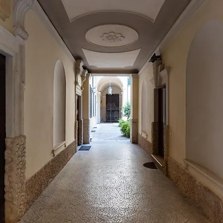 Rosa Luxury * Verona