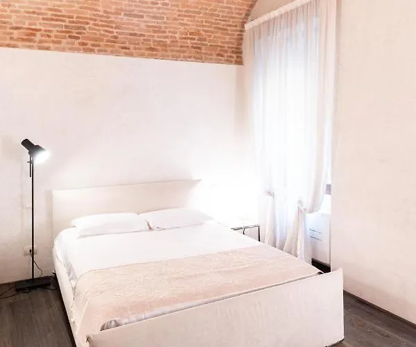 Rosa Luxury Lägenhet Verona